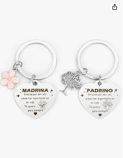 Dos llaveros de corazón grabados con los textos Madrina y Padrino