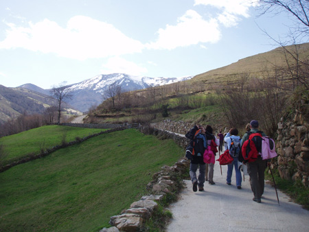 Sendero tradicional de subida a Los Pinos